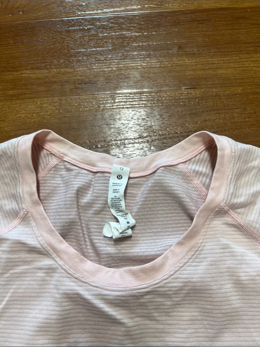 Lululemon light pink swiftly top
